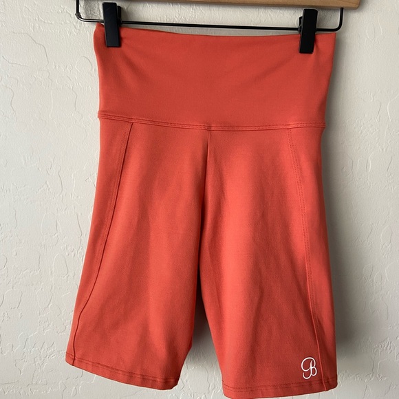 Bombshell Sportswear shape high rise biker shorts Medium - Picture 3 of 7